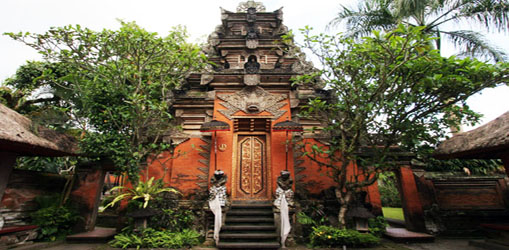151111_1197812630_ubud-palace2