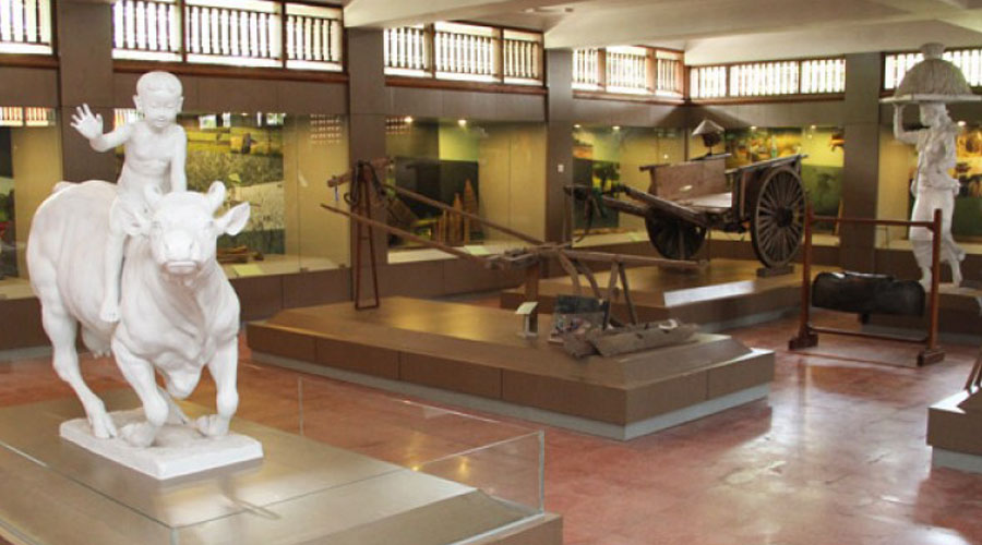 mengenal-lumbung-padi-bali-melalui-museum-subak-tabanan-170615r